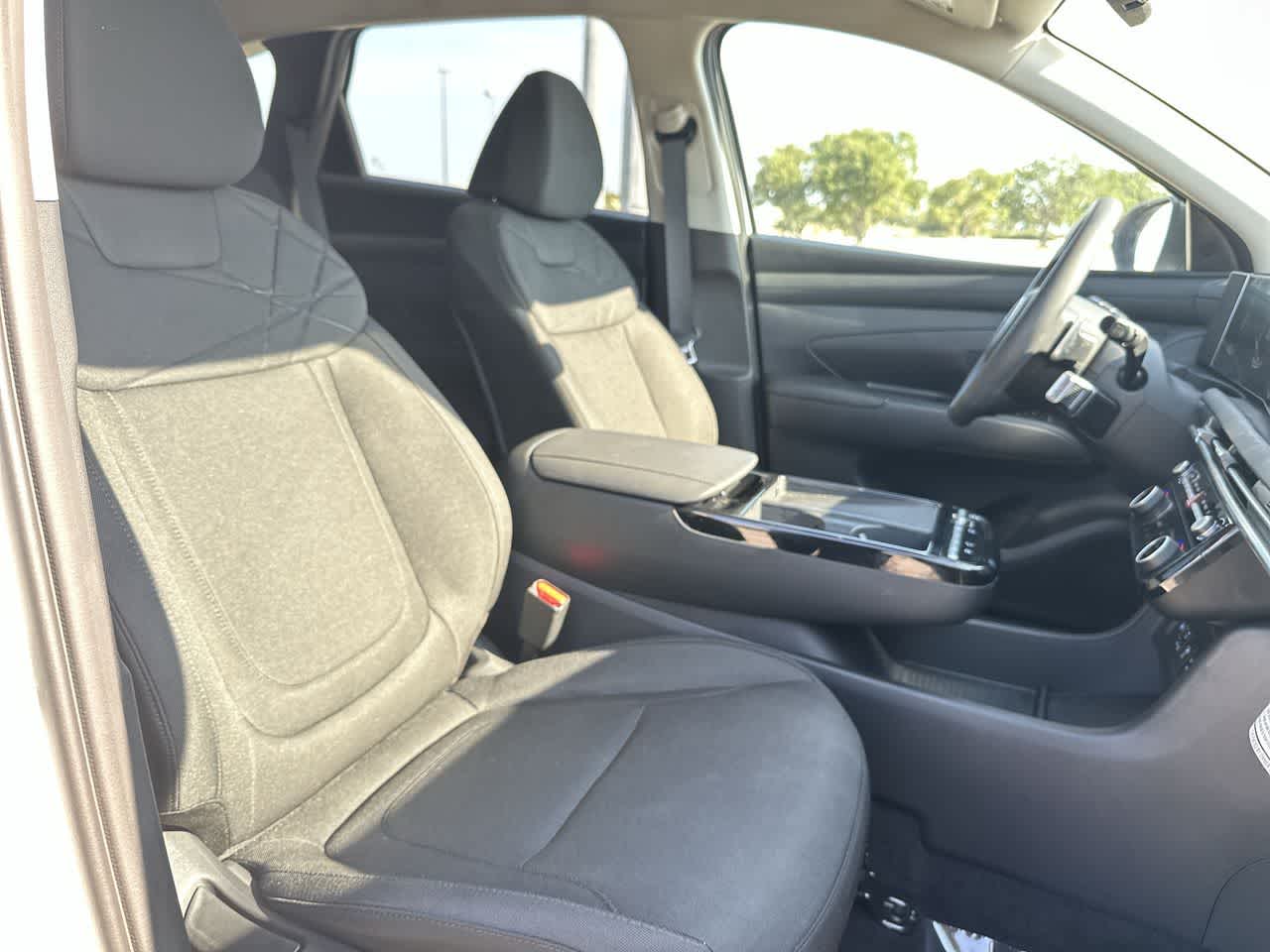 Hyundai Tucson Hybrid SEL 2026
