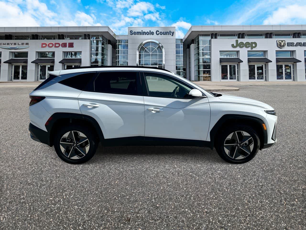 Hyundai Tucson Hybrid SEL 2026