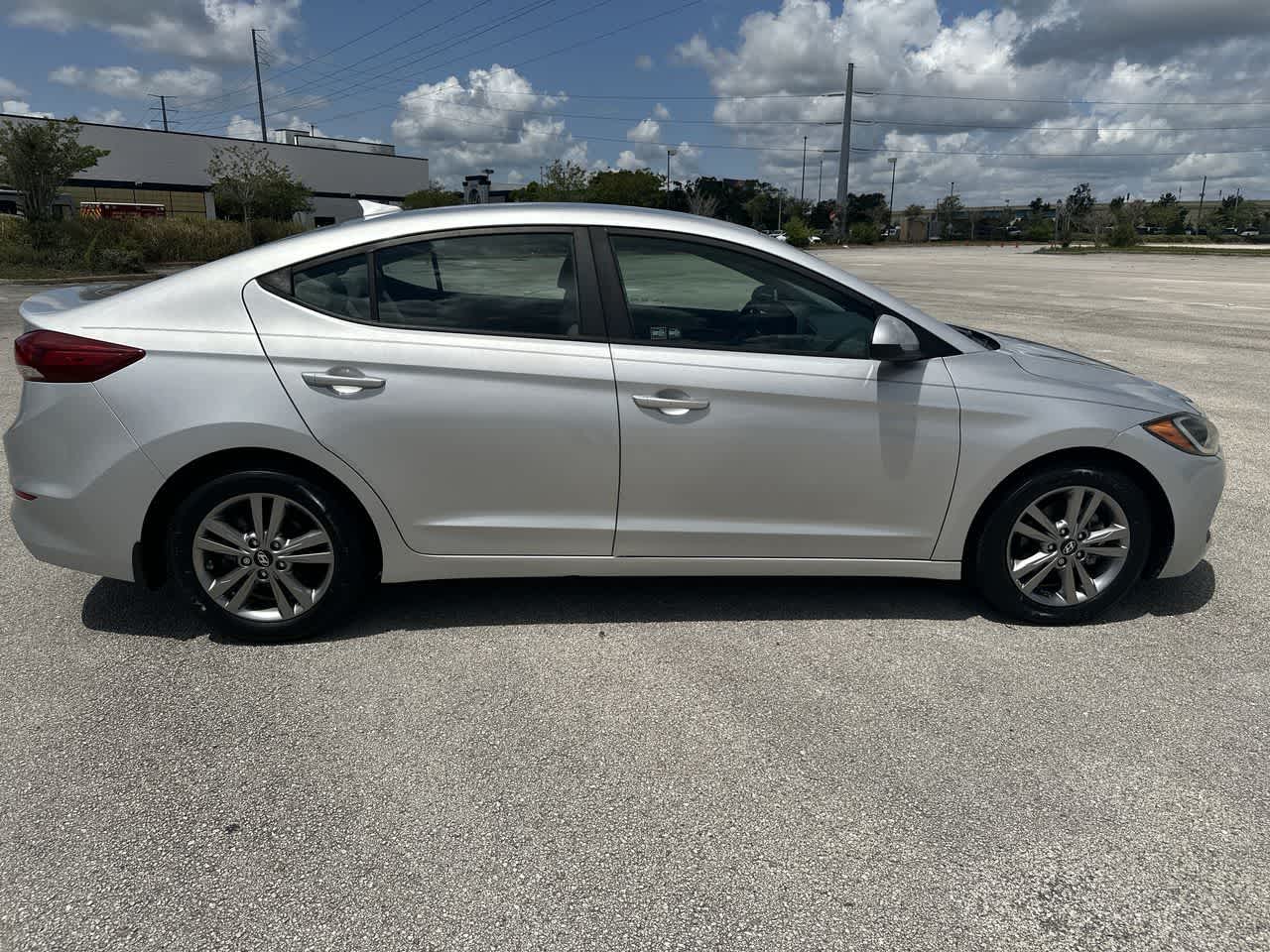 Hyundai Elantra SEL 2018