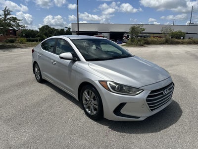 Hyundai Elantra SEL 2018