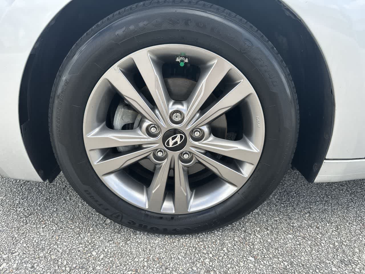 Hyundai Elantra SEL 2018