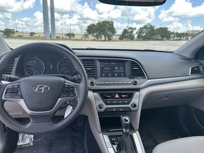 Hyundai Elantra SEL 2018