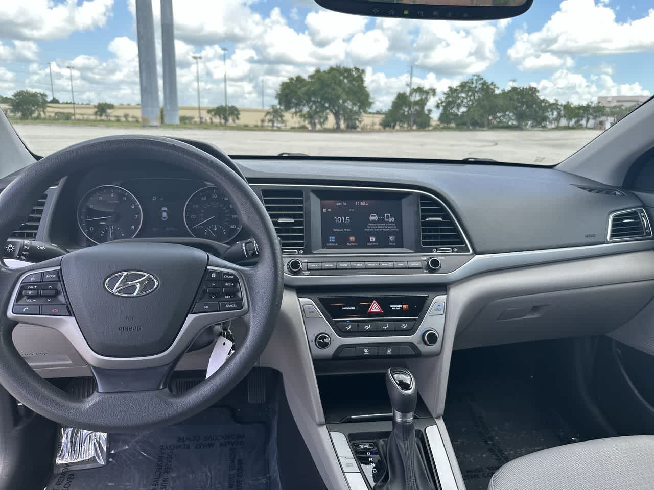 Hyundai Elantra SEL 2018