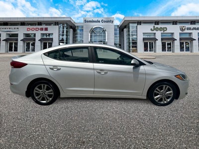 Hyundai Elantra SEL 2018
