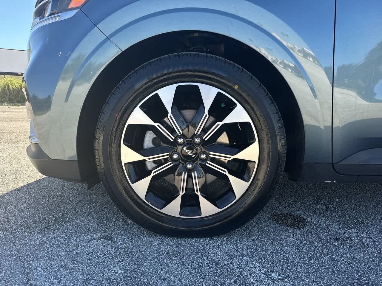 Kia Carnival MPV EX 2024