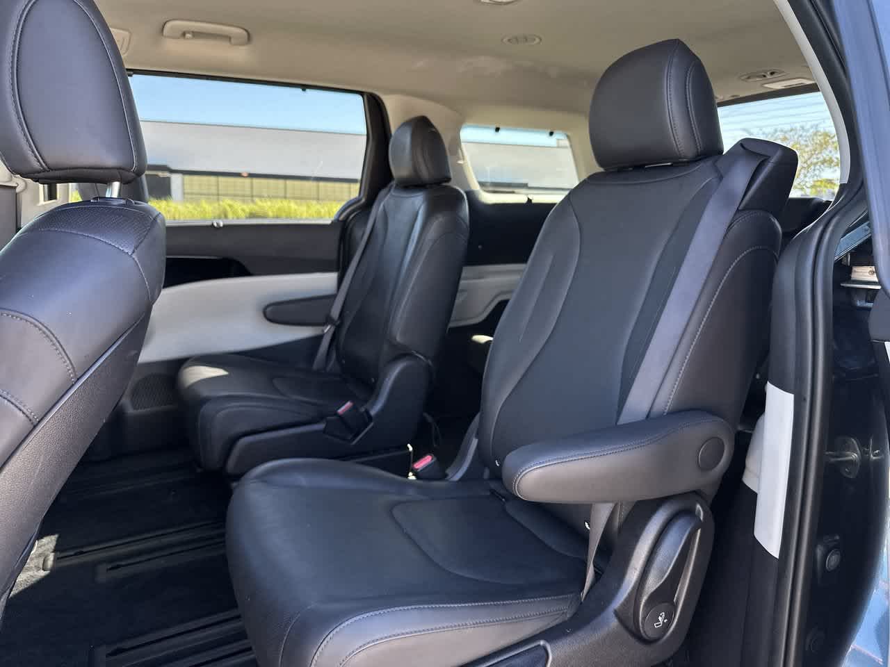 Kia Carnival MPV EX 2024