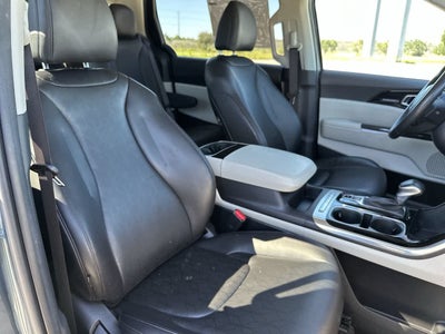 Kia Carnival MPV EX 2024