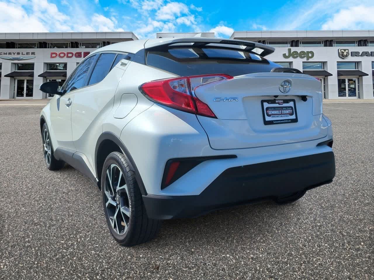 Toyota C-HR XLE 2020