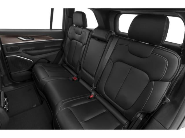 Jeep Grand Cherokee Laredo Altitude 2027