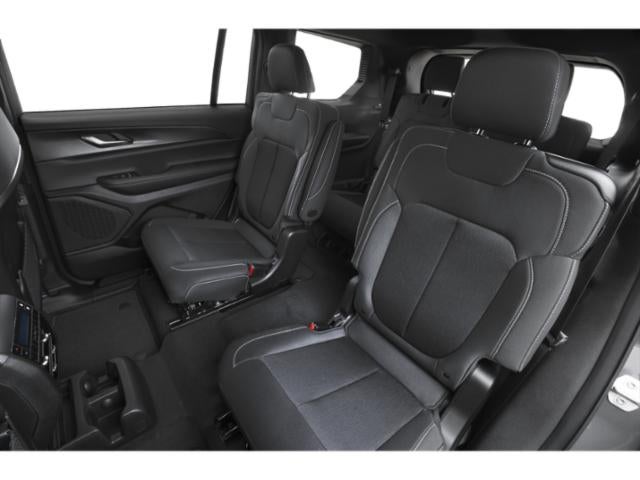 Jeep Grand Cherokee Laredo Altitude 2027