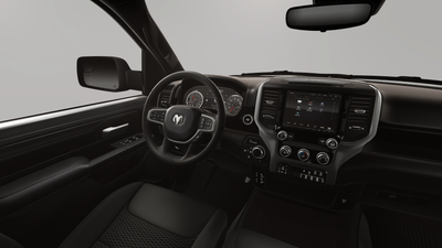 RAM 1500 WARLOCK de 2026, cabina doble, tracción 4x4 y caja de 1,70 m